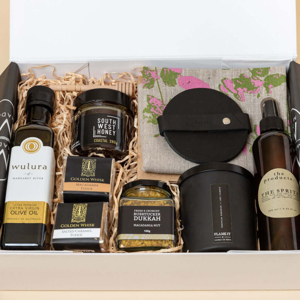 
                  
                    Perth Hamper
                  
                